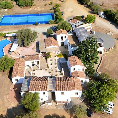 Hotel Cort'E Nastasj Tertenìa Exterior foto