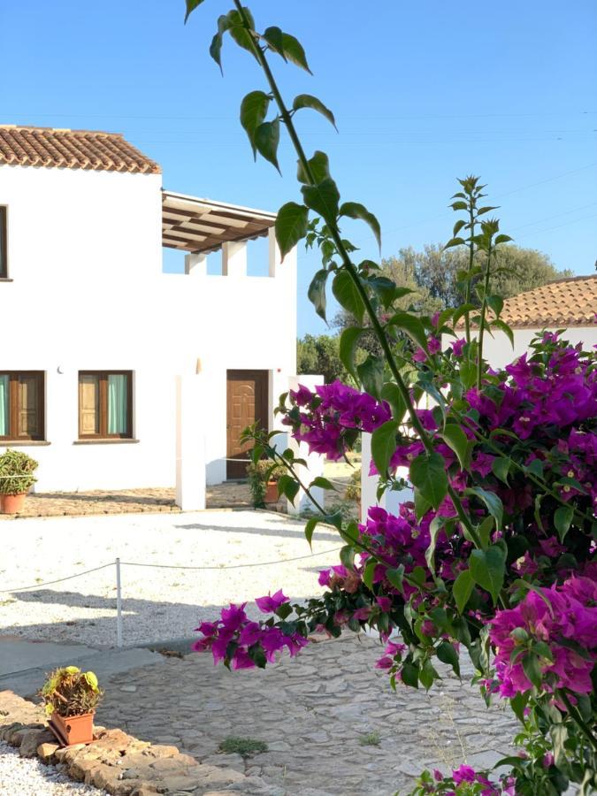 Hotel Cort'E Nastasj Tertenìa Exterior foto