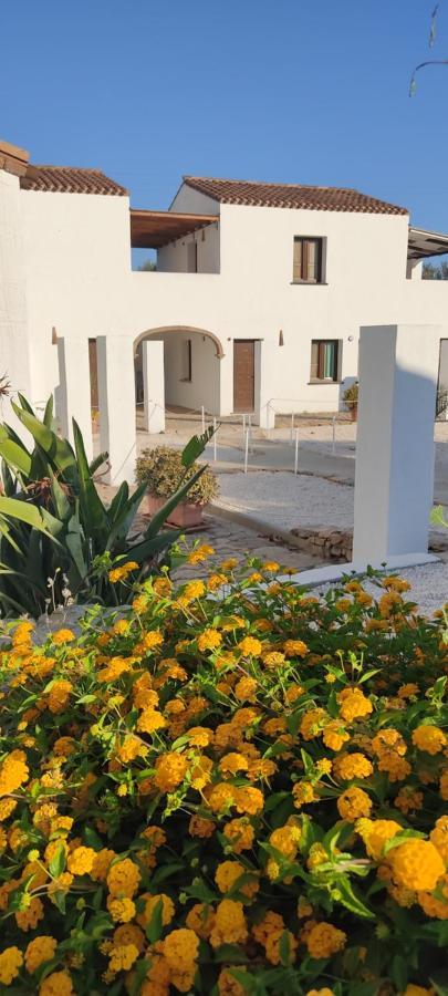 Hotel Cort'E Nastasj Tertenìa Exterior foto